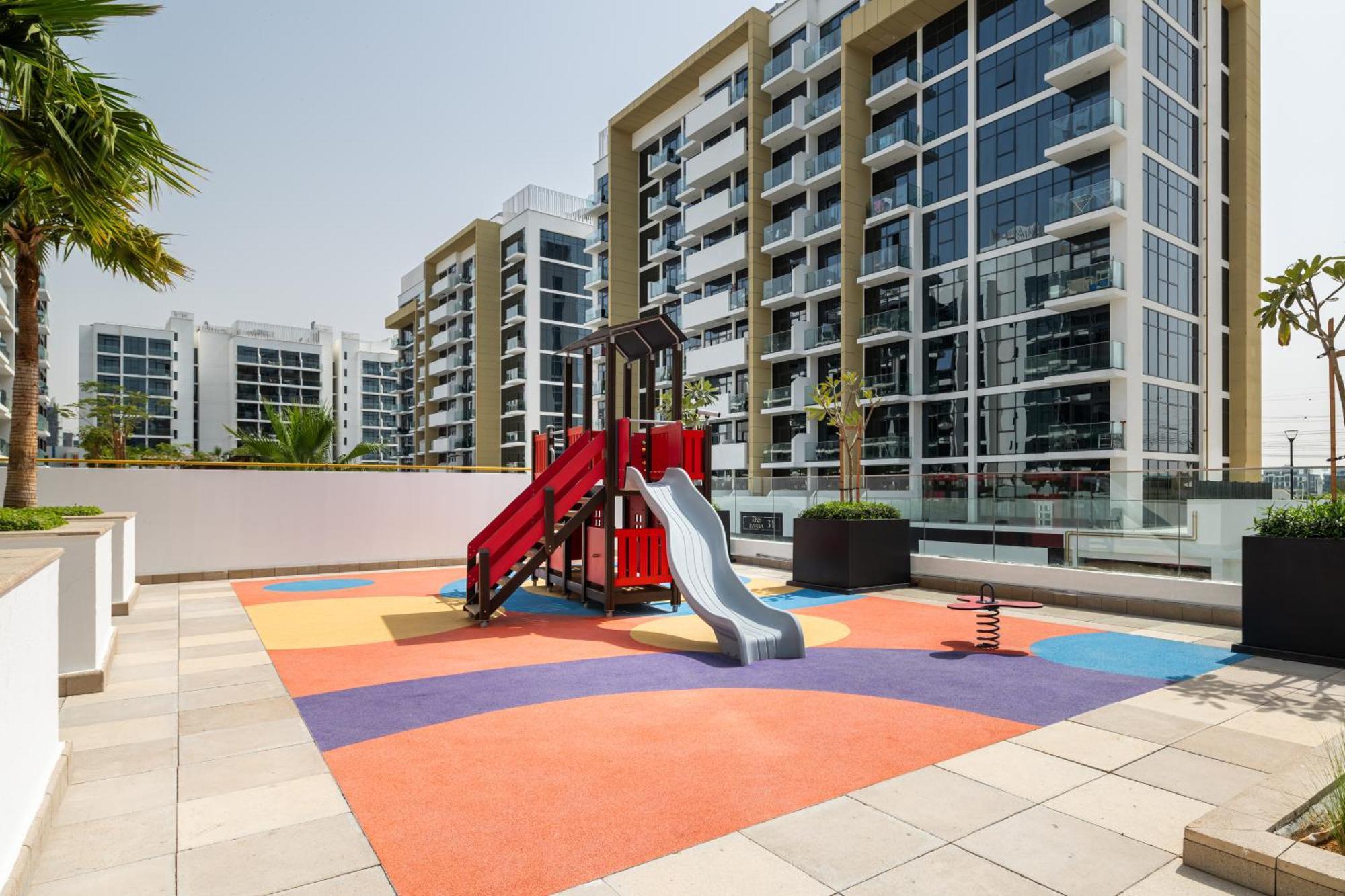 Deluxe 2 Bedroom In Azizi Riviera Dubai