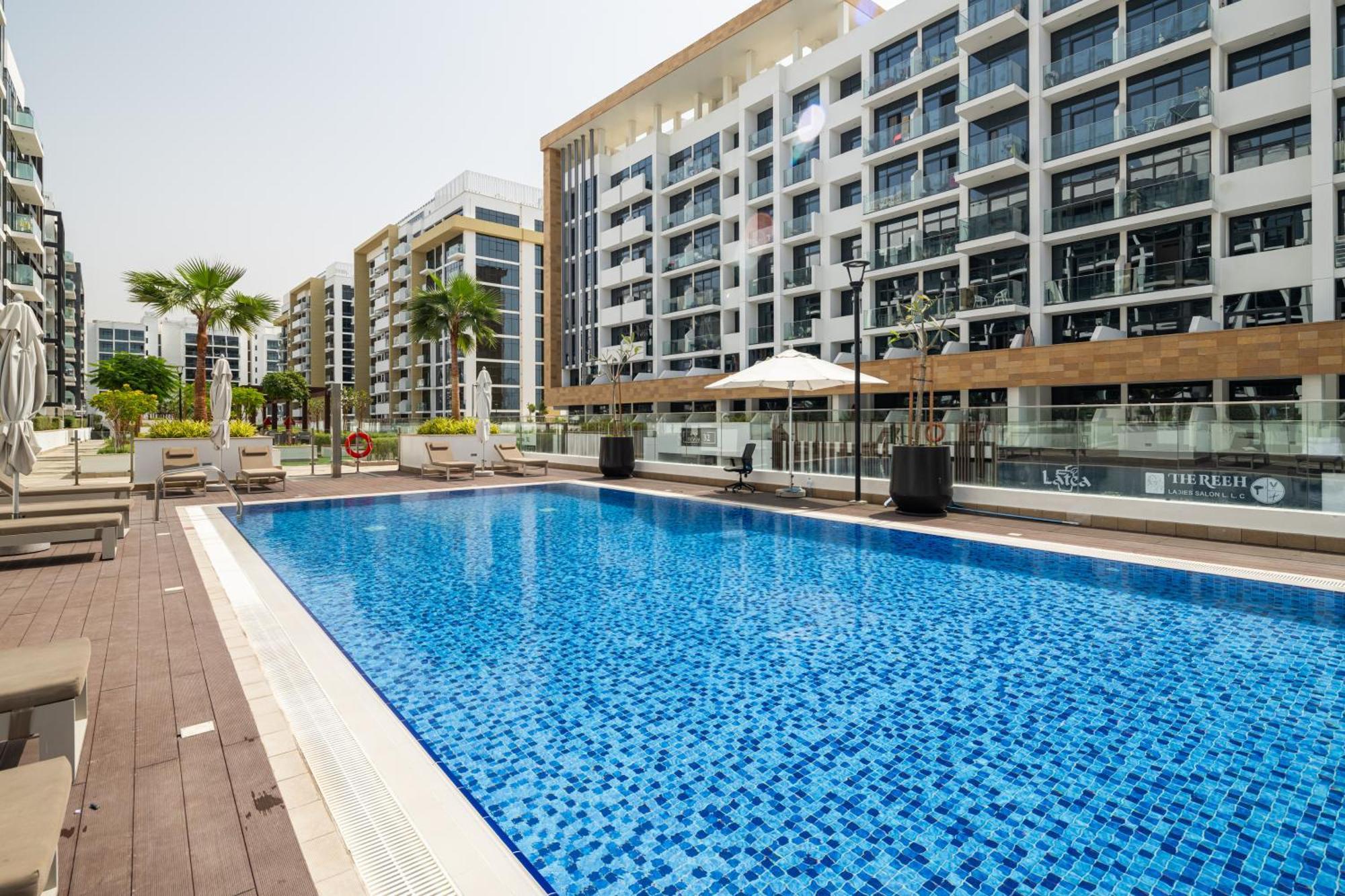 Deluxe 2 Bedroom In Azizi Riviera Dubai