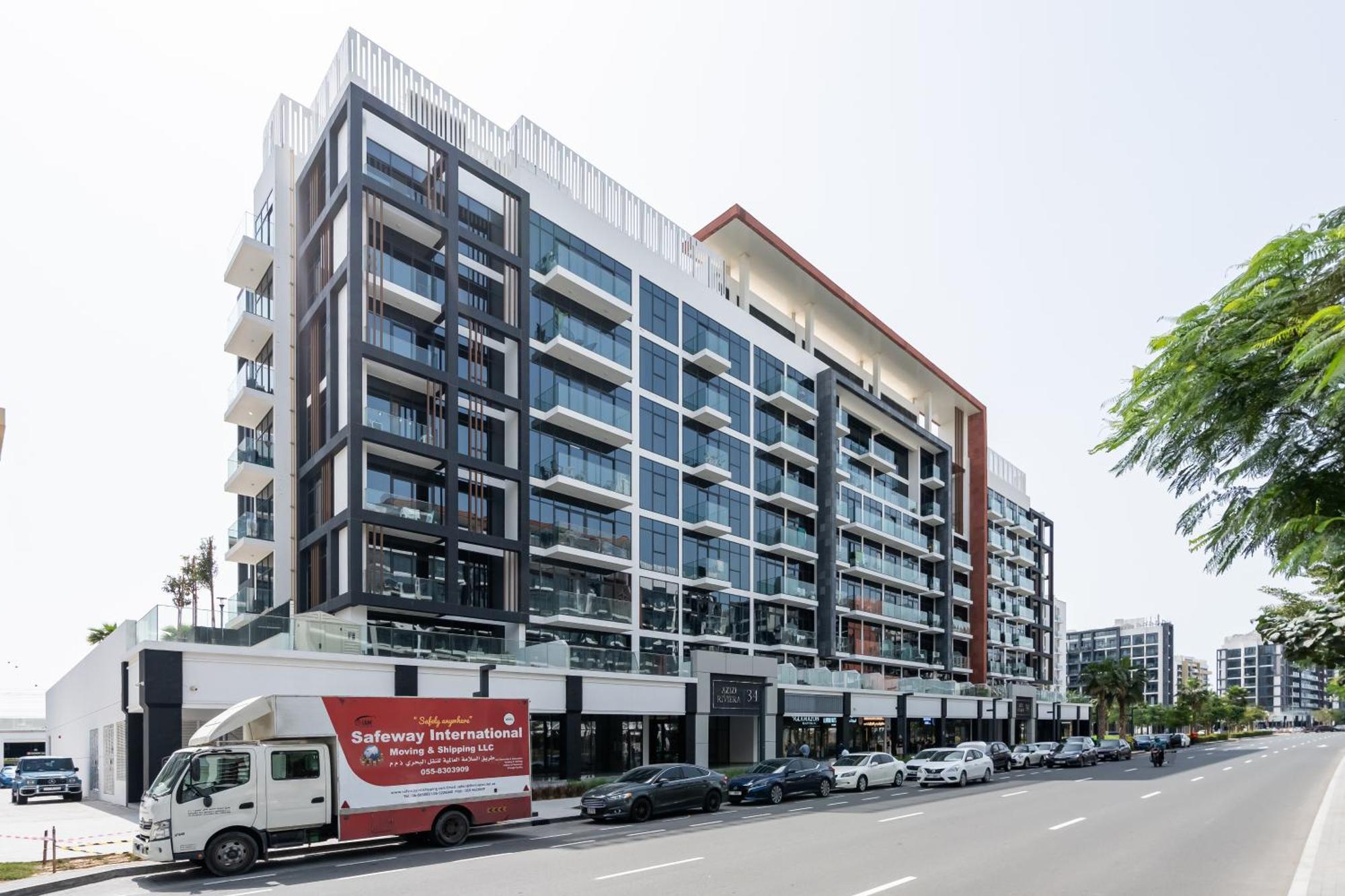 Deluxe 2 Bedroom In Azizi Riviera Apartment