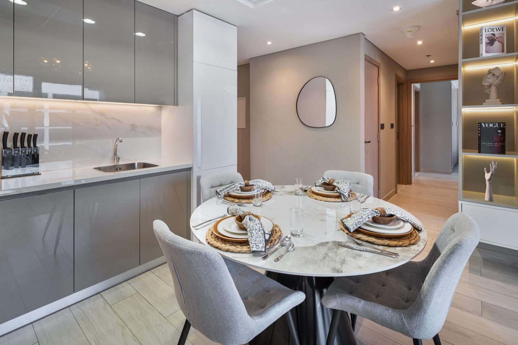 Deluxe 2 Bedroom In Azizi Riviera * Dubai