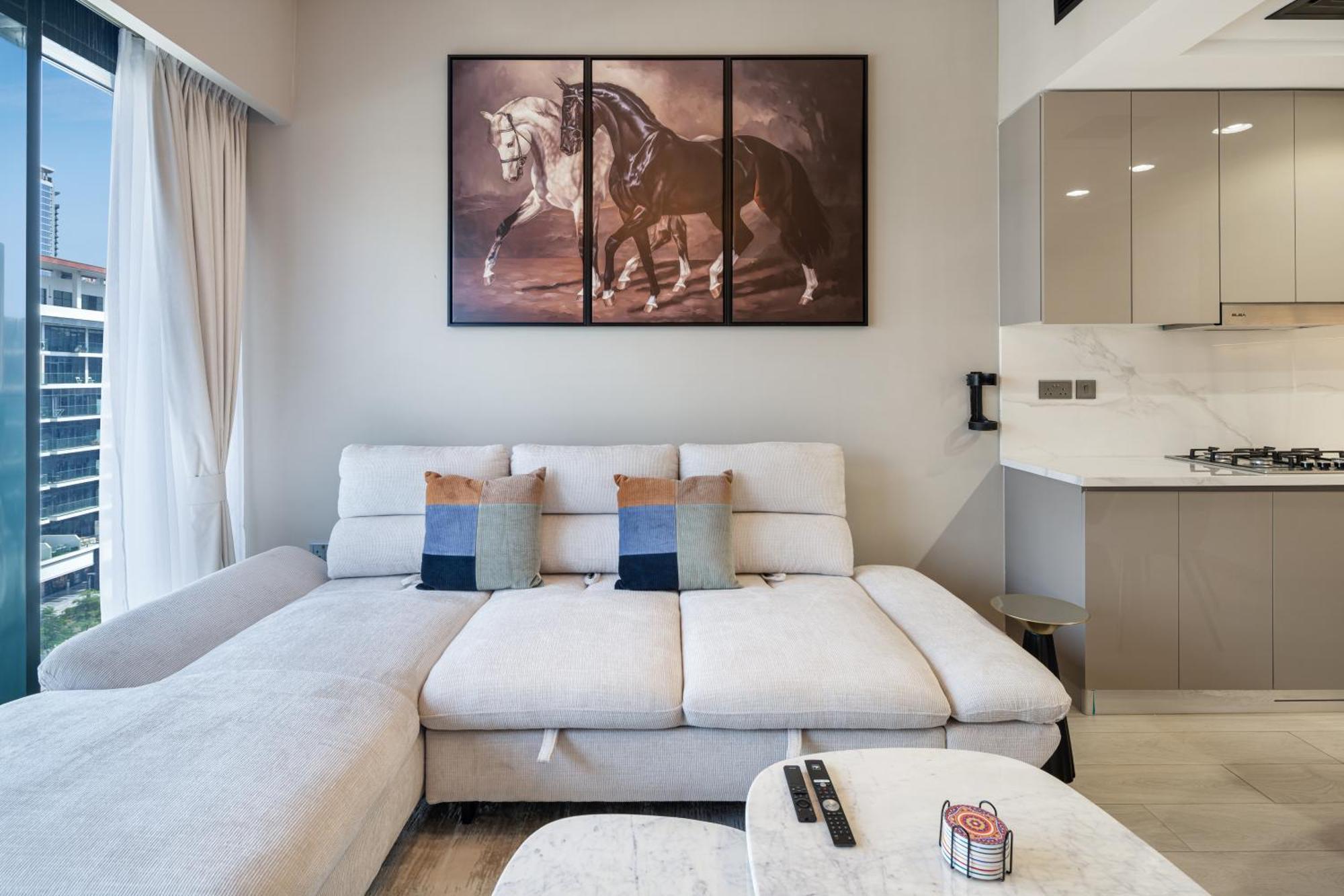 Deluxe 2 Bedroom In Azizi Riviera Dubai
